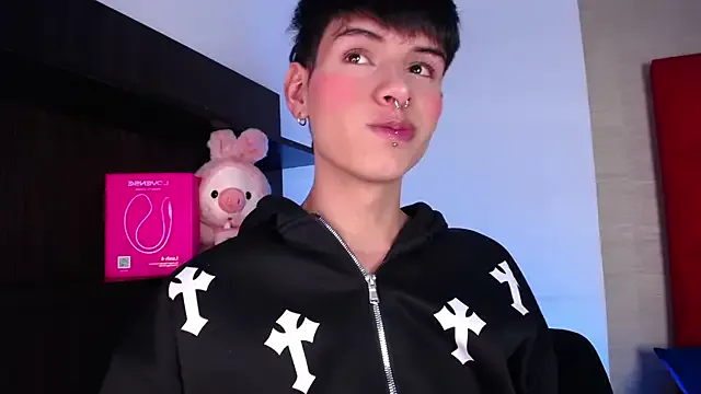 Freechat Ezra_Storm on StripChat