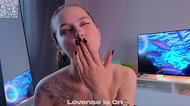 Freechat FalineDowlen on StripChat