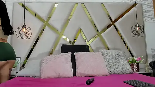 Freechat FernandaRousse on StripChat