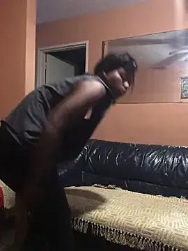 ffinegirl from StripChat is Freechat