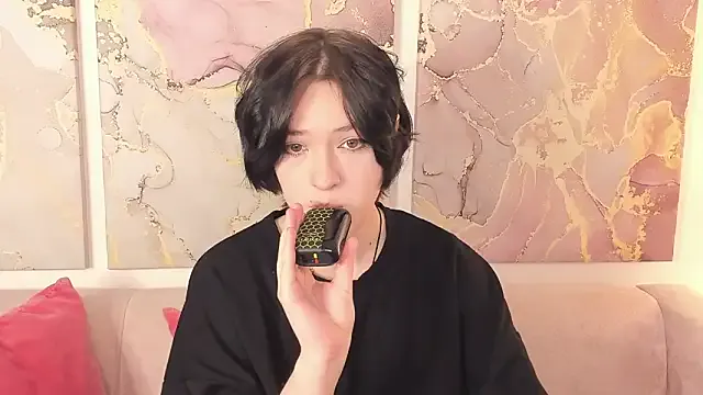 Freechat fiamoory on StripChat