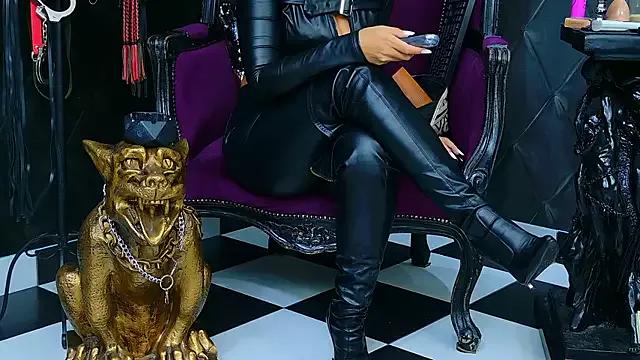 FinDomKaya from StripChat is Freechat