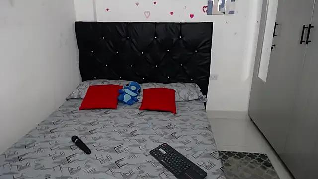 floweer_ from StripChat is Freechat