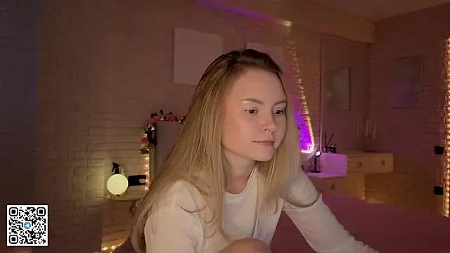 FlowersLover from StripChat is Freechat
