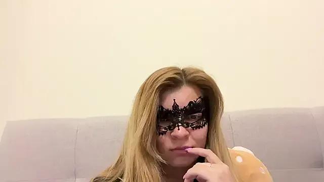 Fluff_twinss from StripChat
