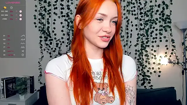 Freechat Foxy_blush on StripChat