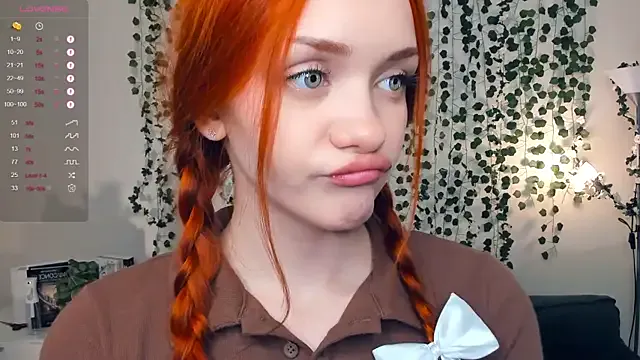 Freechat Foxy_blush on StripChat