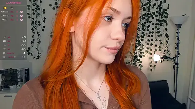 Freechat Foxy_blush on StripChat