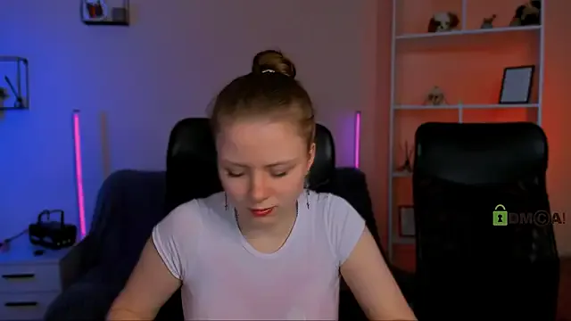 Freechat foxy_tease_ on StripChat