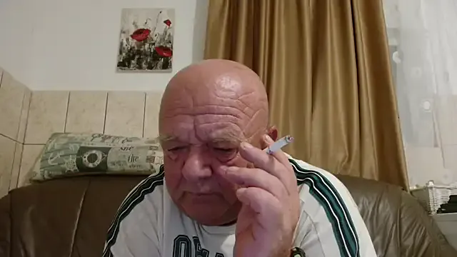 fullballs6 on StripChat 