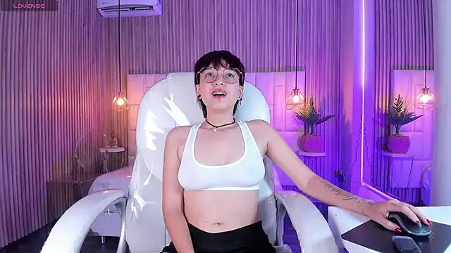 GabyMillerr_ from StripChat is Freechat