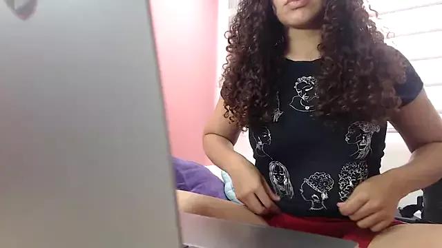gatubelahot from StripChat is Freechat