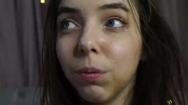 GenovesDi from StripChat is Freechat