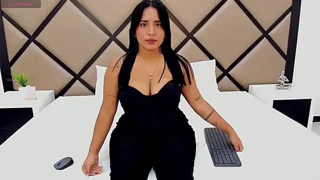 GeraldineSandoval from StripChat is Freechat