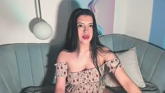 Freechat GiaBlaze_ on StripChat