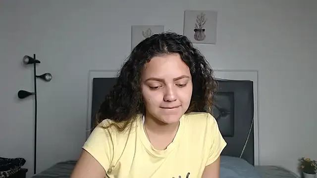 Freechat Giia_Monroe on StripChat