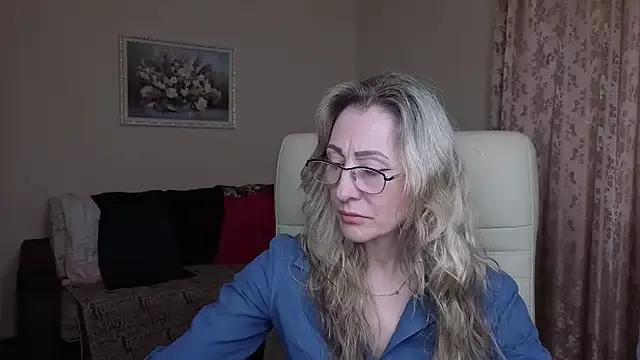 Habibi_Honeyy from StripChat is Freechat