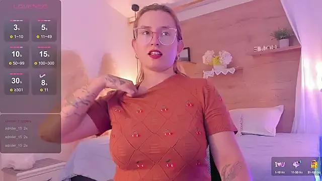 Halaaa_1 from StripChat