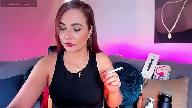 Hanna_Clark_ from StripChat