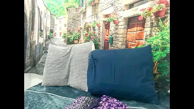 Freechat Harl3ysugar4u on StripChat