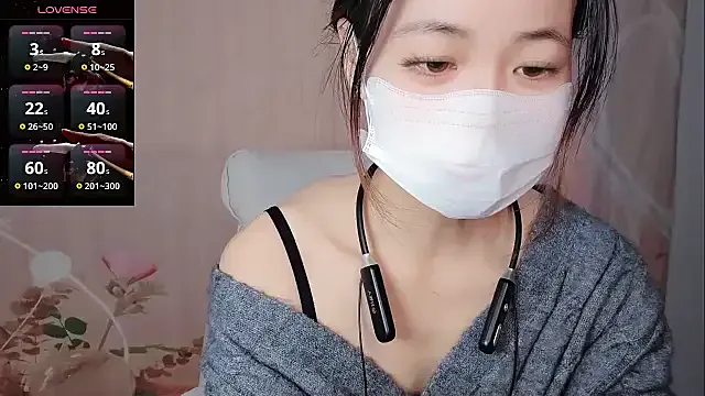 Freechat HeIlo-Honey on StripChat