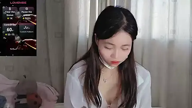 Freechat HeIlo-Honey on StripChat