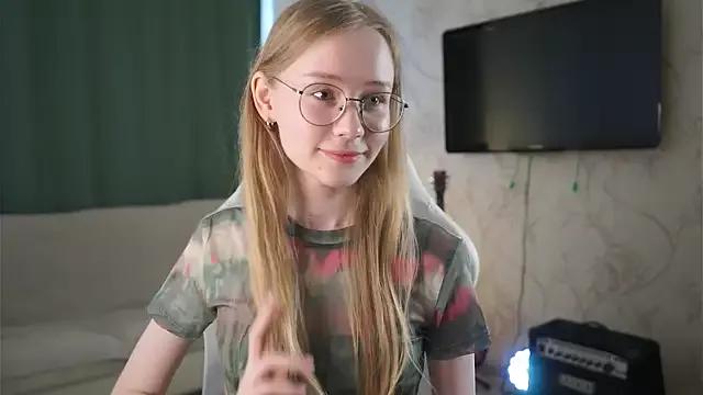 Hello_Kitty_Jane from StripChat is Freechat