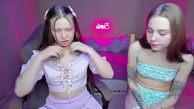 HelloRoxy from StripChat