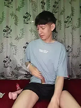 Freechat heyy_noah11 on StripChat