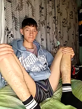 Freechat heyy_noah11 on StripChat