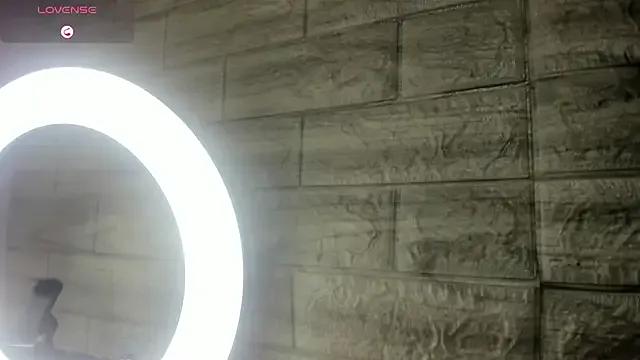 Hilarin__ from StripChat