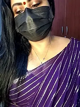 Freechat Honey-flowerr on StripChat