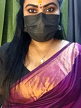 Freechat Honey-flowerr on StripChat