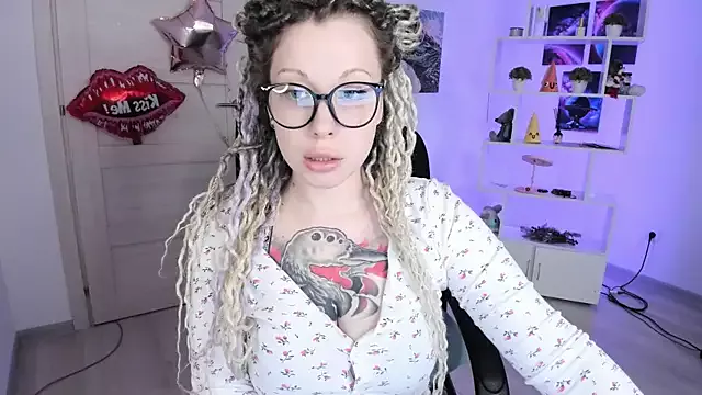 Private HoneySallyMoore on StripChat