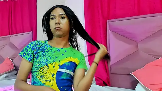 Freechat Hopemoretti on StripChat