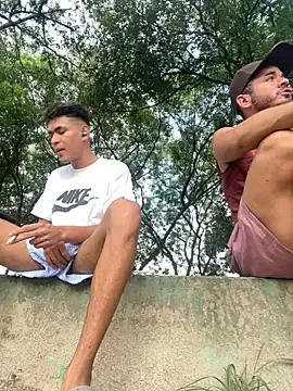 Freechat hotboys1924 on StripChat