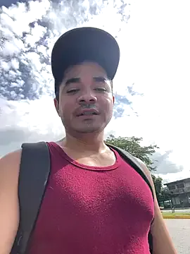 Freechat hotboys1924 on StripChat