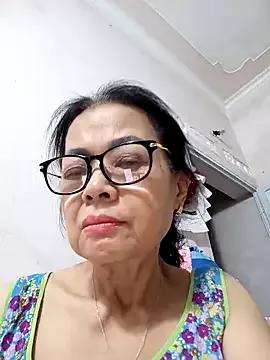 Hotestlove from StripChat is Freechat