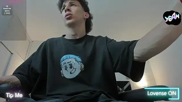 iammariano on StripChat 