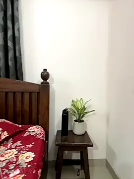 Indiancpl01 — Pussy Deep Finger Squirt