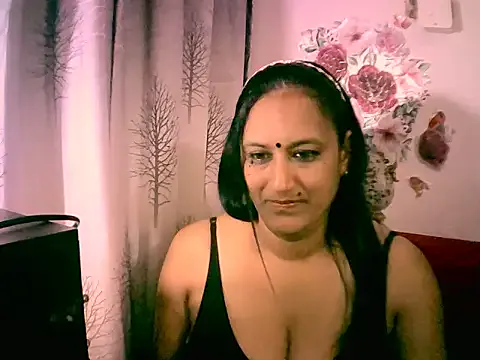 Private Indiansexyboobs18 on StripChat