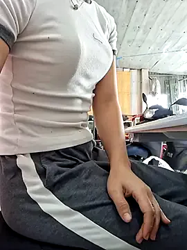 Freechat irina_hana on StripChat