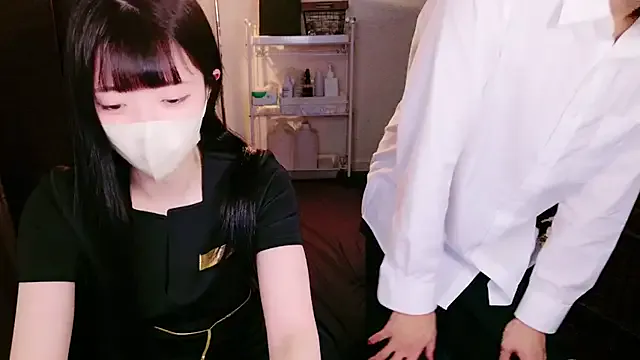 Group irohani_usagi on StripChat