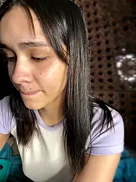 Isabella-Teen from StripChat is Freechat