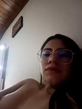 Isabella21_ from StripChat is Freechat