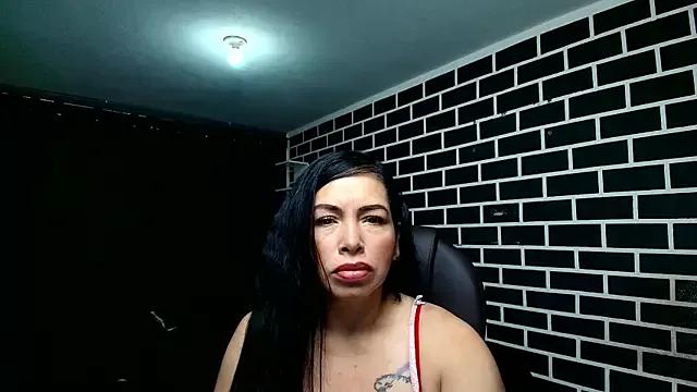 isabella_bianchi from StripChat is Freechat