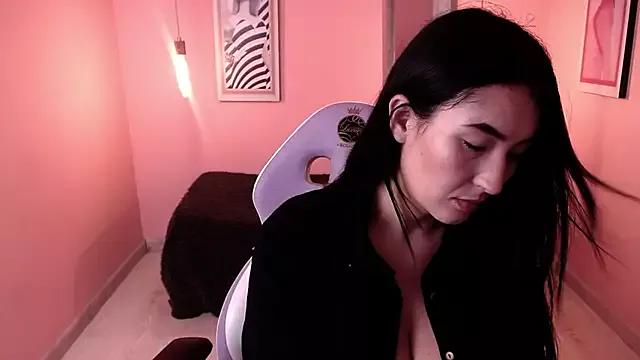 Isabella_Mendez_ from StripChat is Freechat