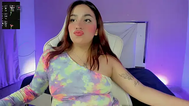 Freechat Isabella_saenzz_ on StripChat