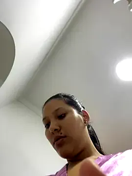 Group IsabellaJoness_ on StripChat