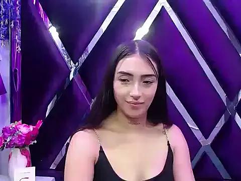 Issabela_Mackey_ from StripChat is Freechat